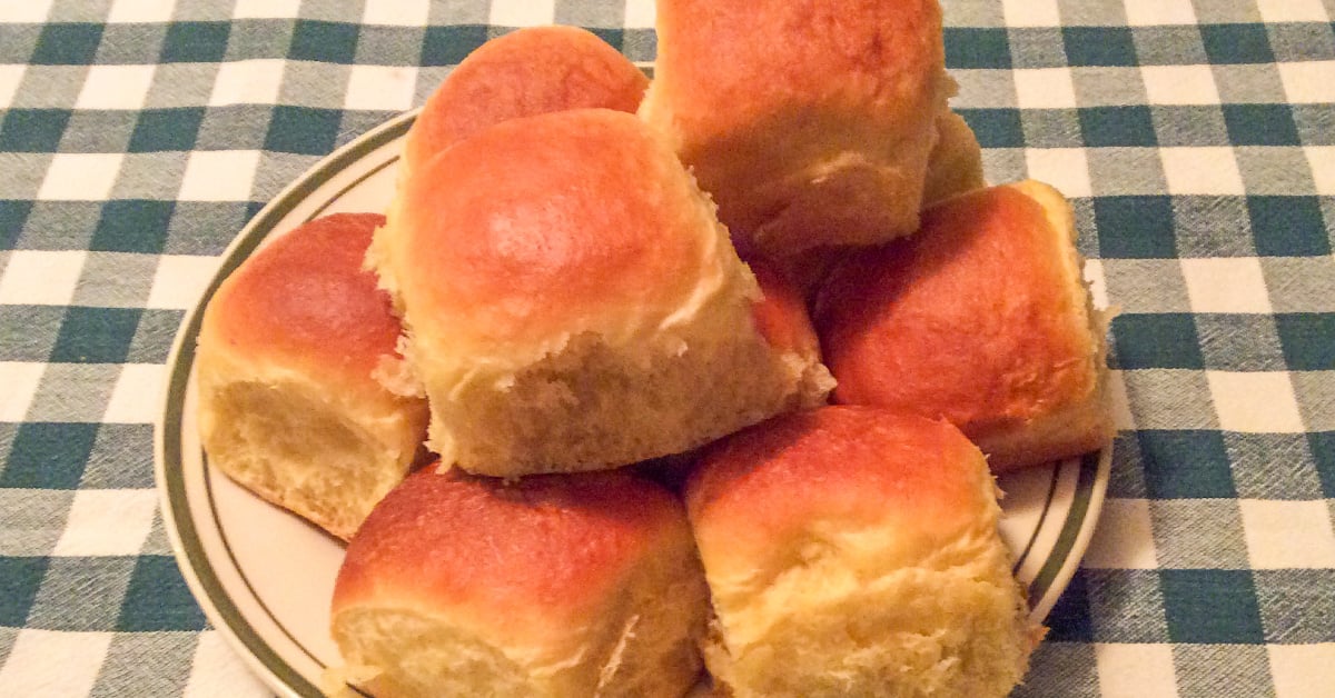 Caroline's Homemade Sunday Rolls