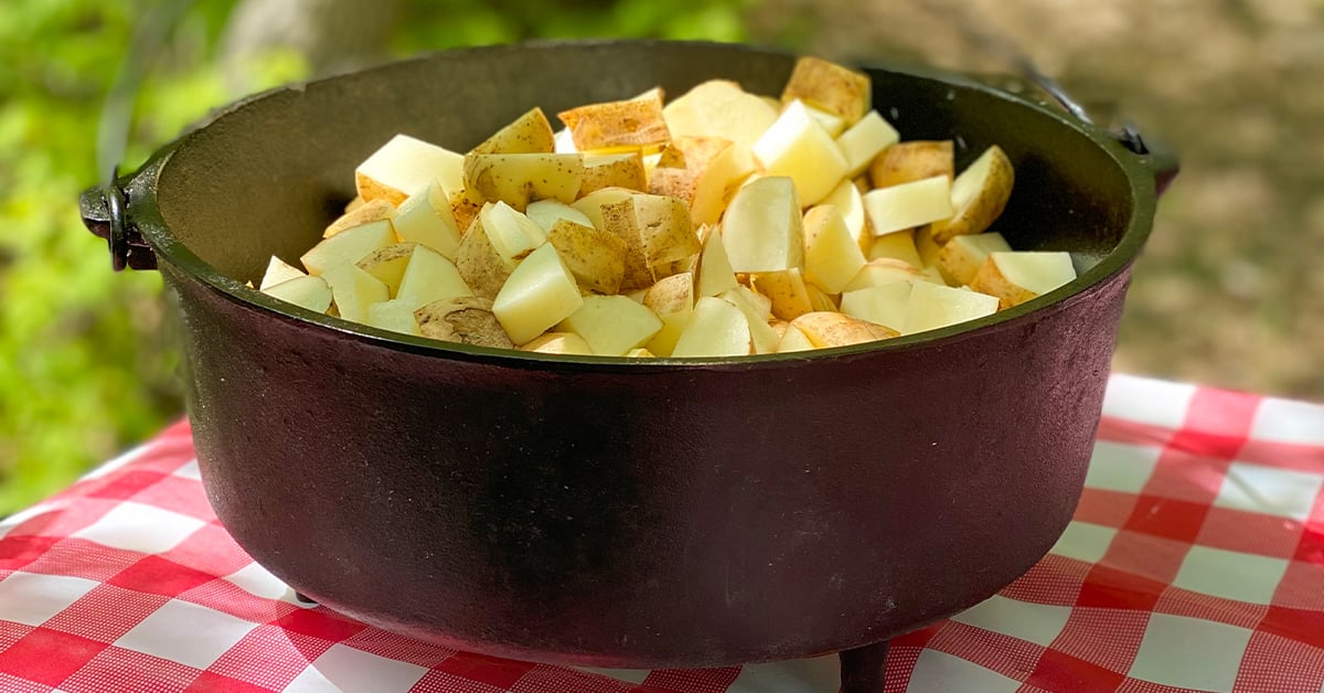 Seasoning cast iron on sale dutch oven